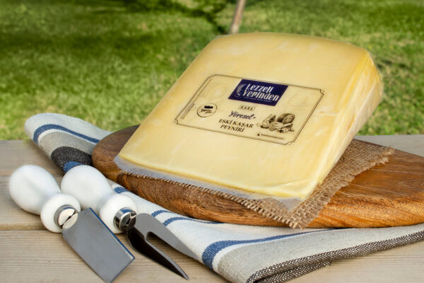 Kars Eski Kaşar Peyniri