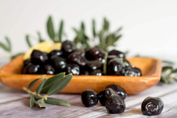 Kuru Sele Siyah Zeytin Gemlik – 600 Gr