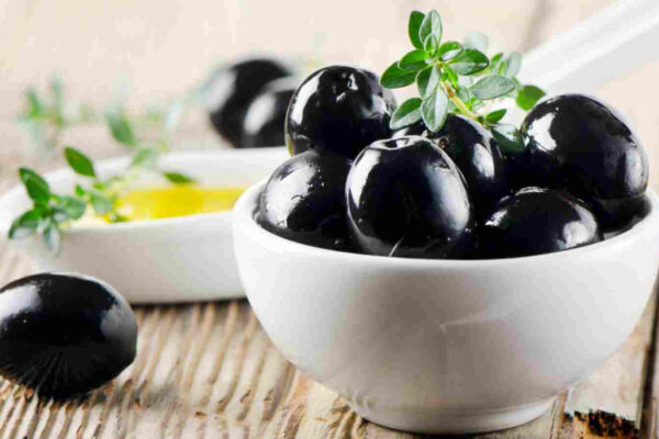 Taş Baskı Siyah Zeytin Gemlik – 650 Gr