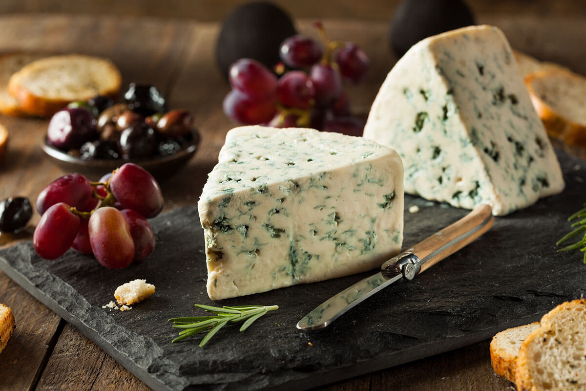 Küflü Peynir Yenir mi?